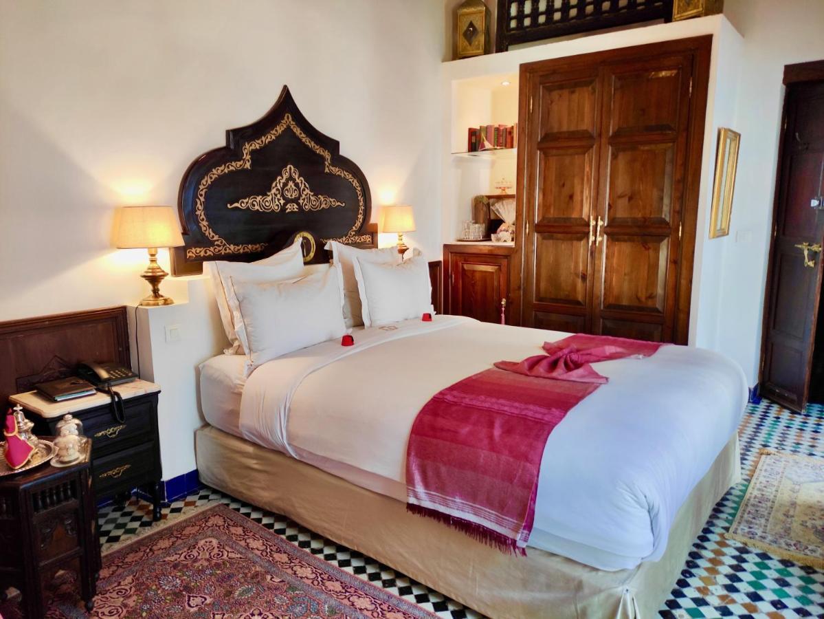 Riad Le Calife Fez Bagian luar foto