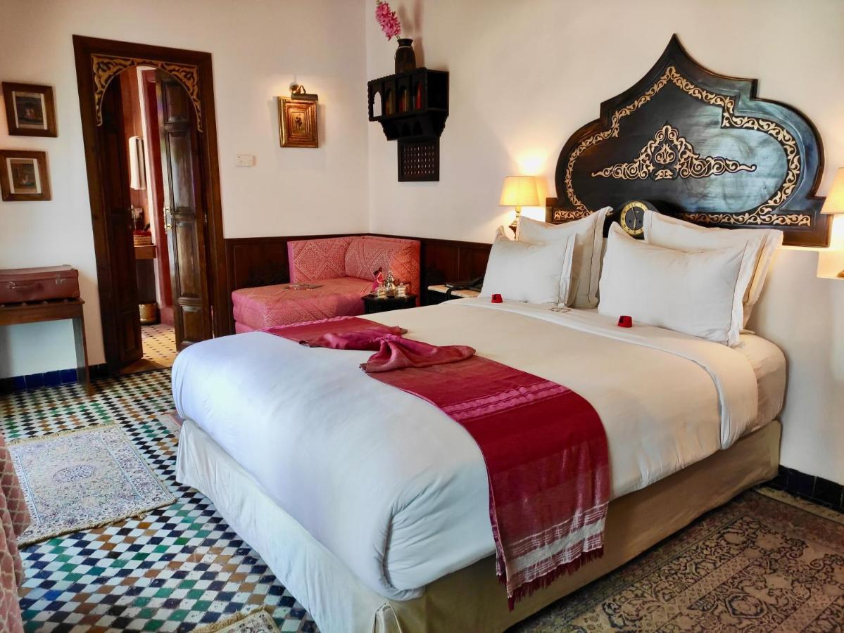 Riad Le Calife Fez Bagian luar foto