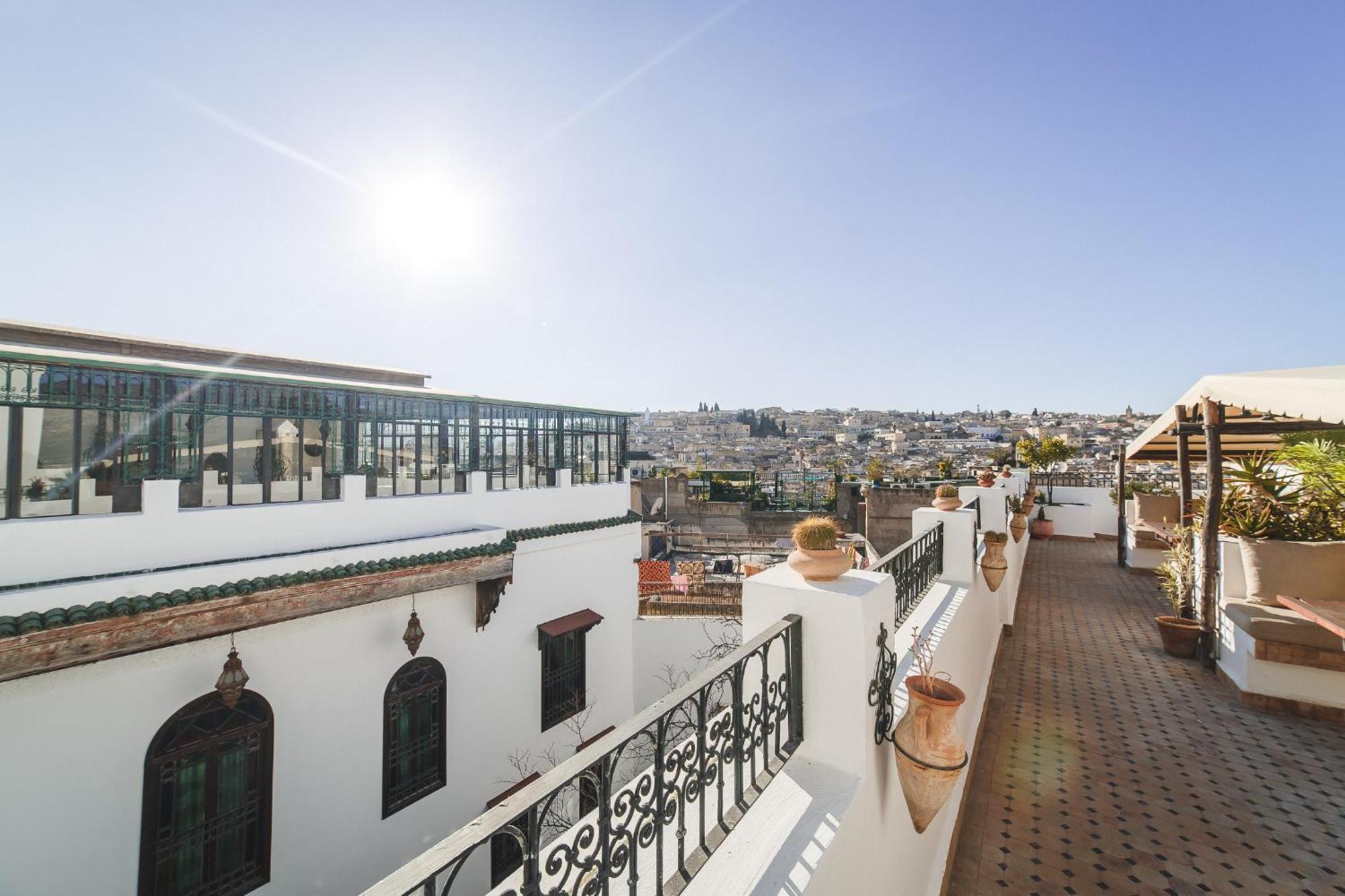 Riad Le Calife Fez Bagian luar foto