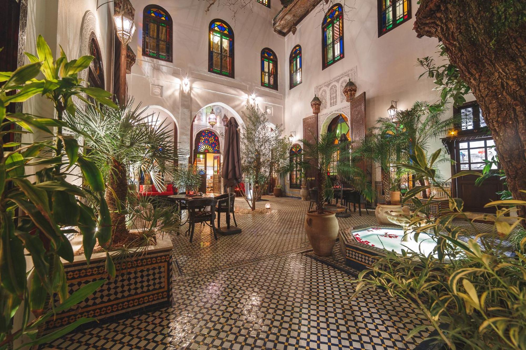 Riad Le Calife Fez Bagian luar foto