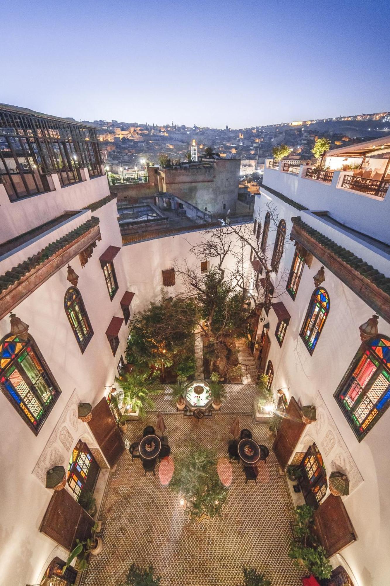 Riad Le Calife Fez Bagian luar foto