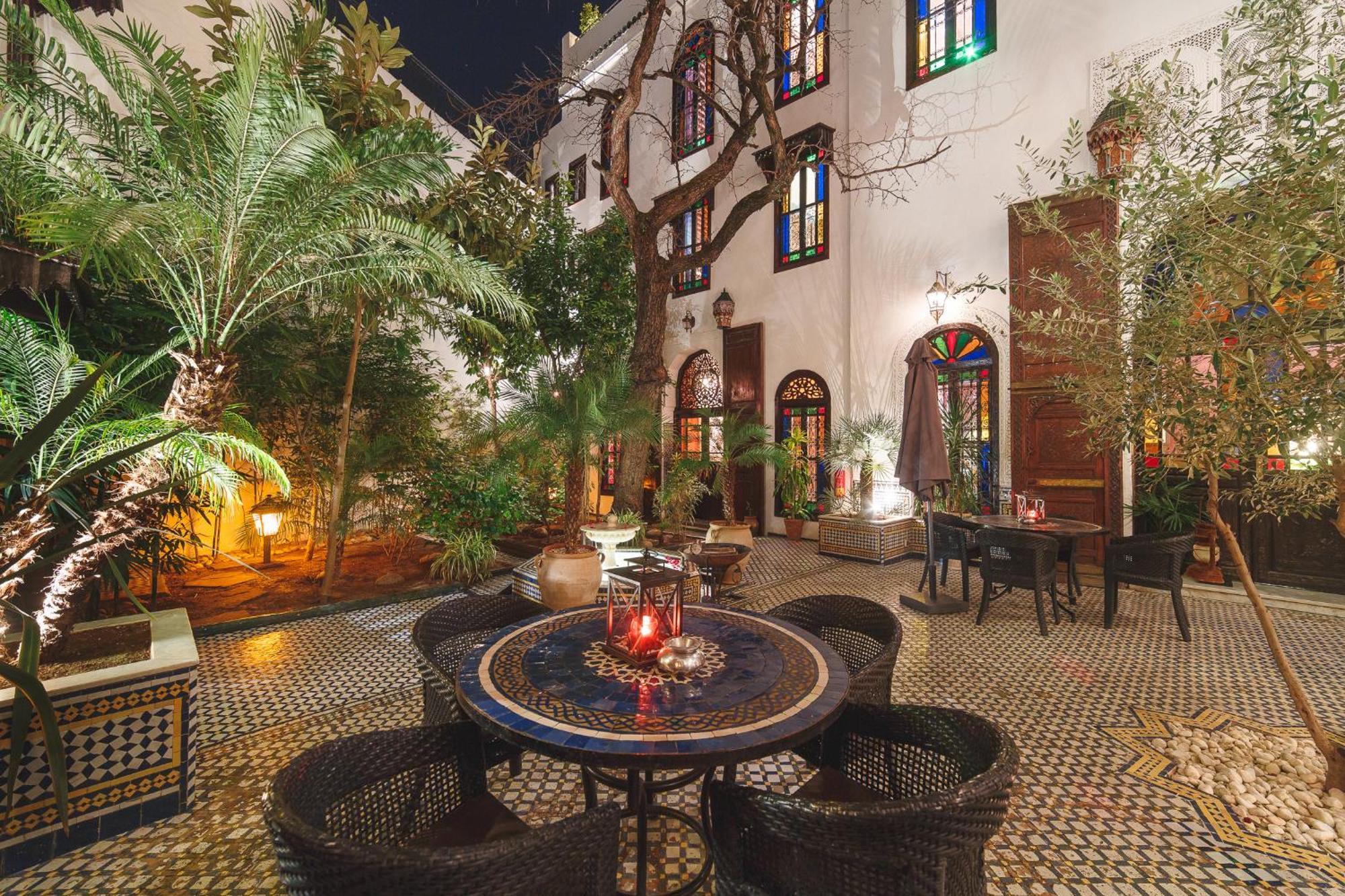 Riad Le Calife Fez Bagian luar foto