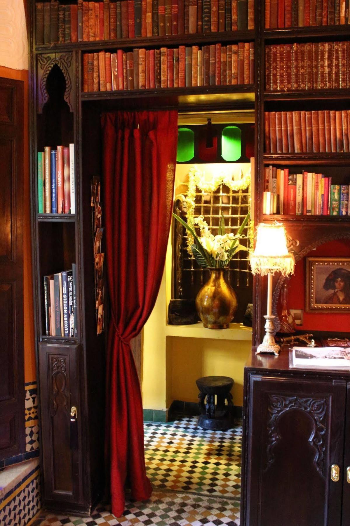 Riad Le Calife Fez Bagian luar foto