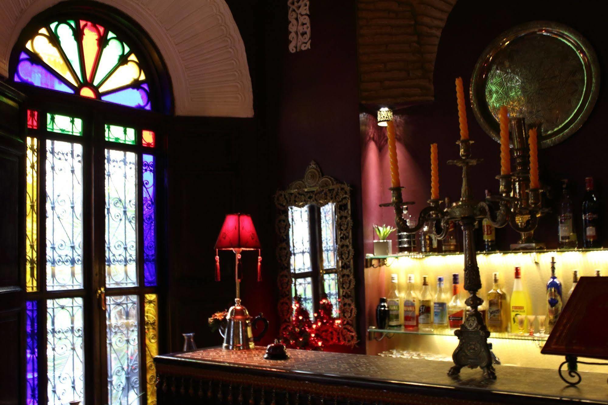 Riad Le Calife Fez Bagian luar foto